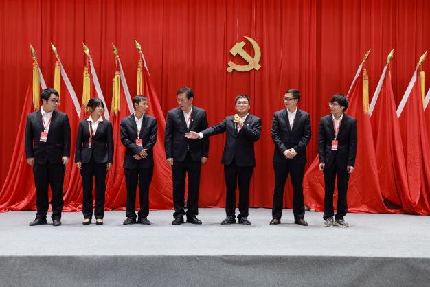 首页| 尊龙集团中国官方网站