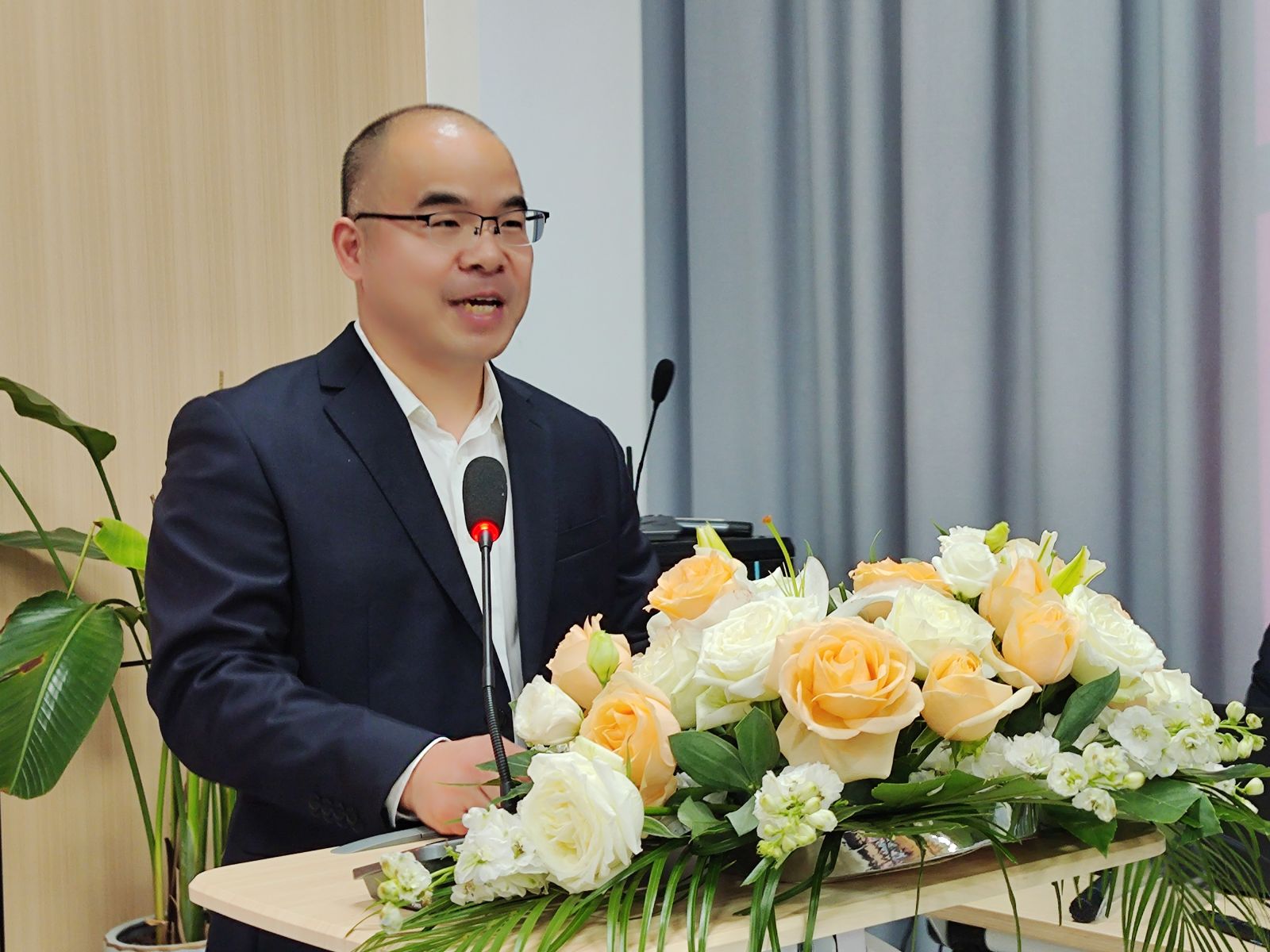 首页| 尊龙集团中国官方网站